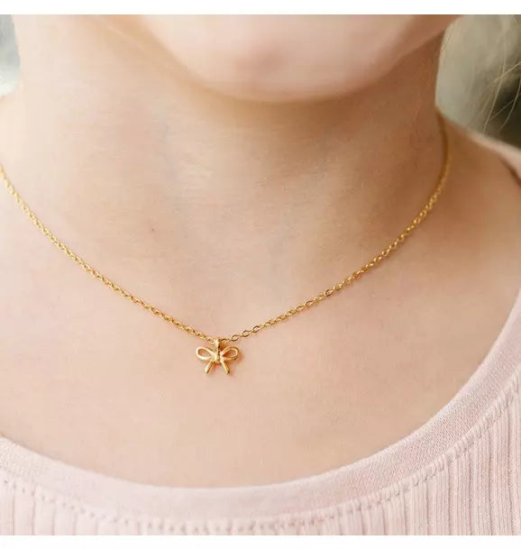 Bow Pendant Necklace