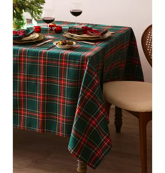Signature Twill Tablecloth in Kensington Tartan