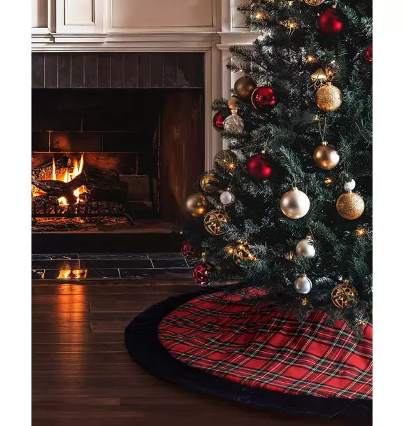 Christmas Tree Skirt in Imperial Tartan
