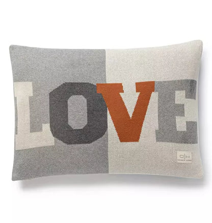 Love Pillow, Rust
