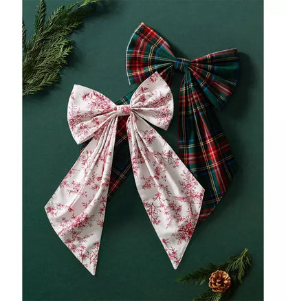 Wreath Bow in Red Timeless Toile