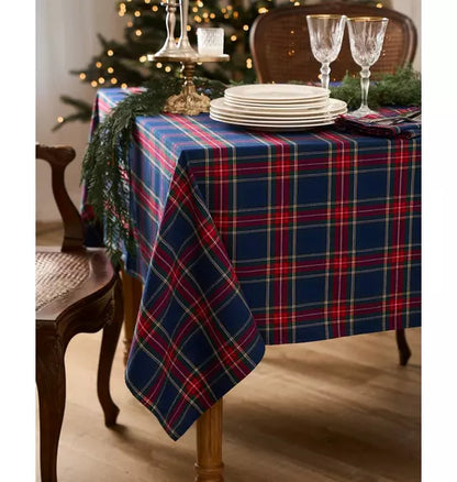 Signature Twill Tablecloth in Windsor Tartan
