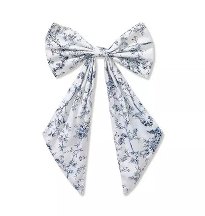 Wreath Bow in Timeless Toile