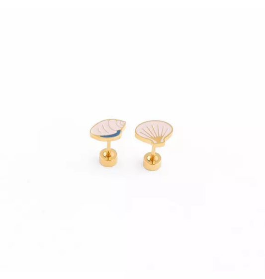 Shell Stud Earrings