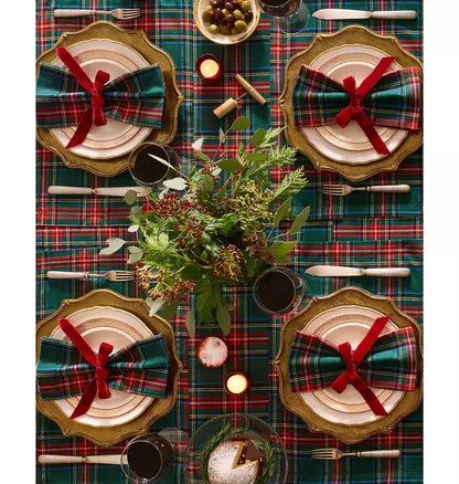 Signature Twill Tablecloth in Kensington Tartan